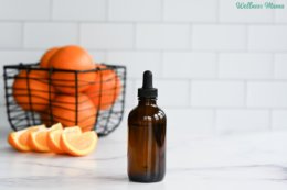 DIY Homemade Vitamind C Serum for health skin and wrinkle reduction