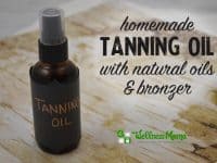 Homemade tanning oil with natural oils and bronzer