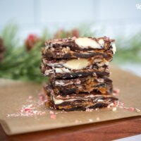 Peppermint_Date_Bark