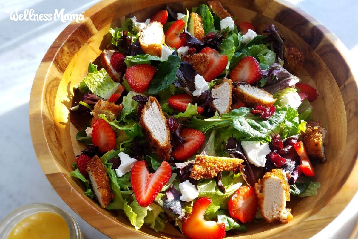 Fresh Spring Salad With Berries