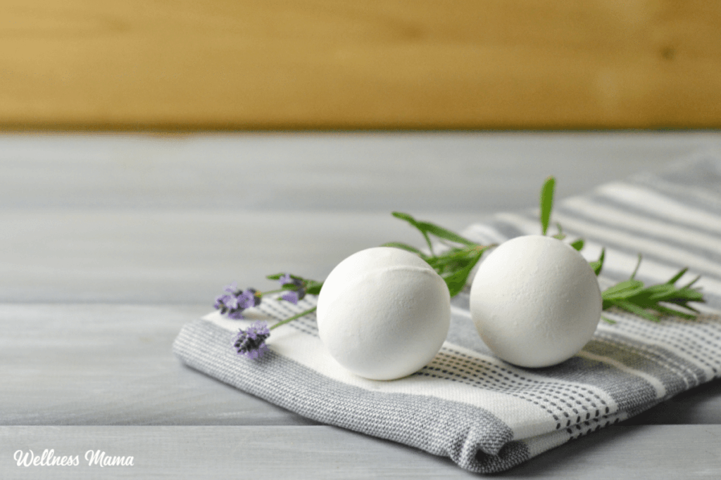 Natural Bath Bombs Recipe (Easy DIY Tutorial)
