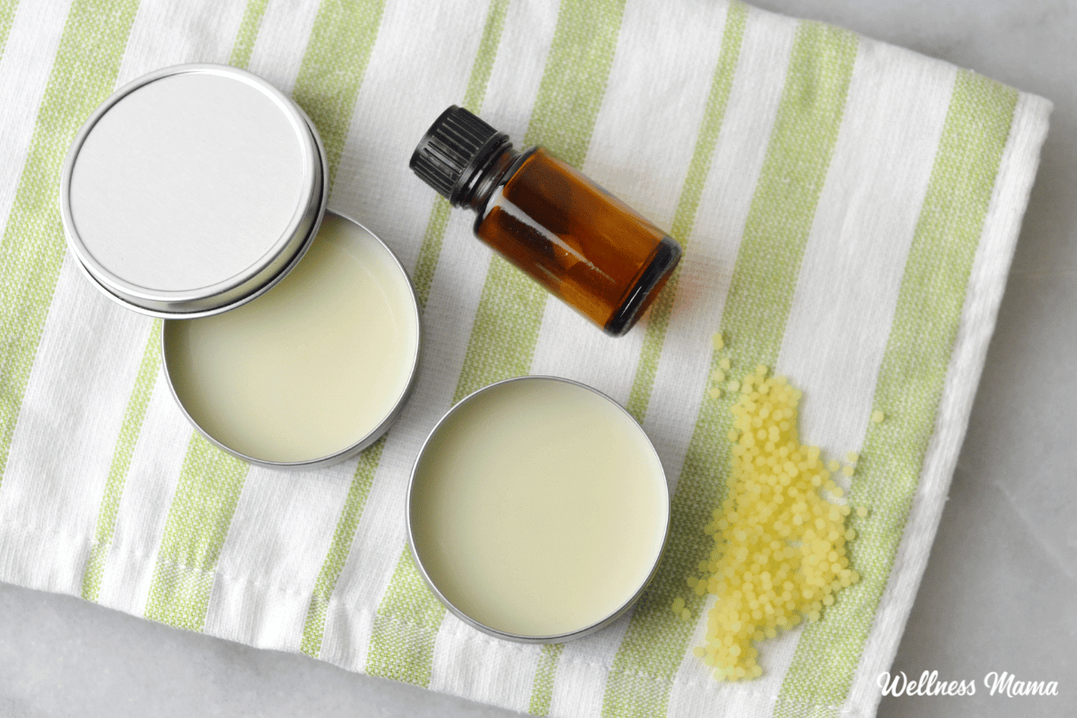How to Make Your Own Natural Vapor Rub