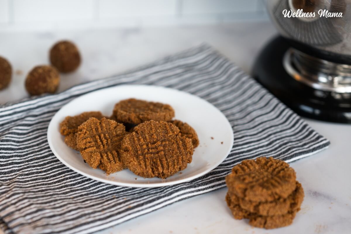 Molasses Cookies Recipe (With Dates)