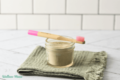 remineralizing tooth powder
