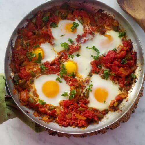 Healthy Shakshuka Eggs Recipe | Wellness Mama