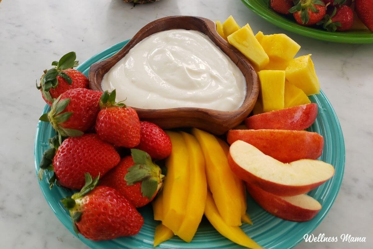 Creamy Yogurt Fruit Dip